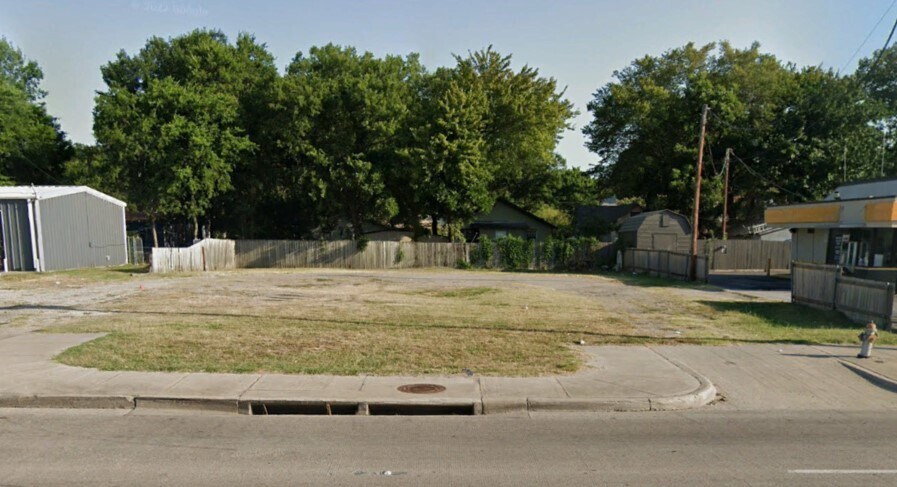 More Photos Of 1412 7th, Corsicana Land For Lease
