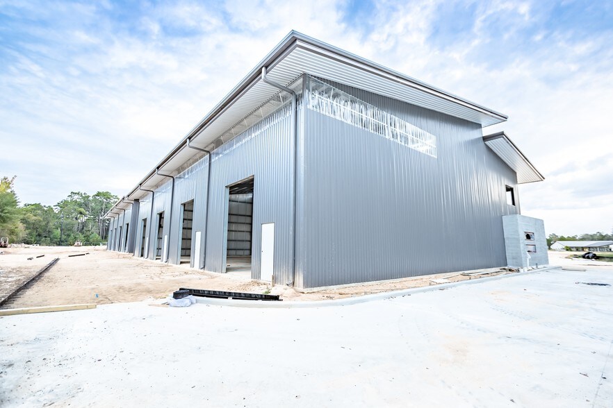 More Photos Of 1310 Rayford Park Rd, Spring Flex For Lease