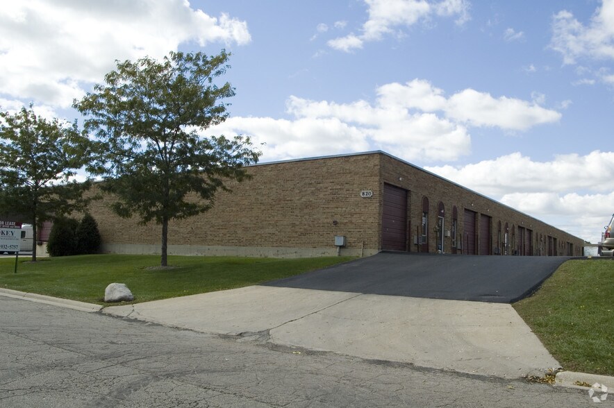 More Photos Of 820 N Ridge Ave, Lombard Warehouse For Lease