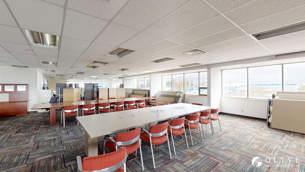 More Photos Of 3709 E Platte Ave, Colorado Springs Showroom For Sale