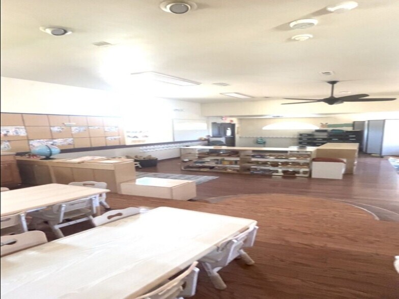 More Photos Of 1830 Addison Ave E, Twin Falls Office For Sale