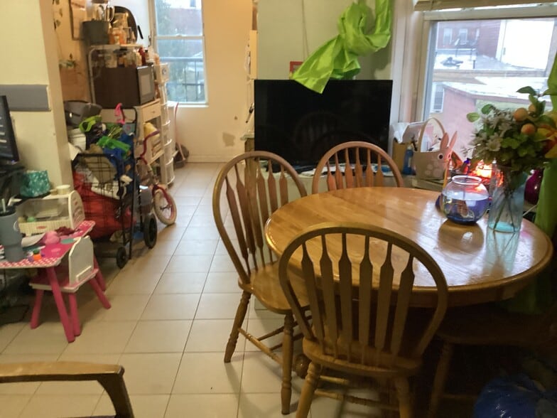 More Photos Of 2513 West St, Union City Apartments For Sale