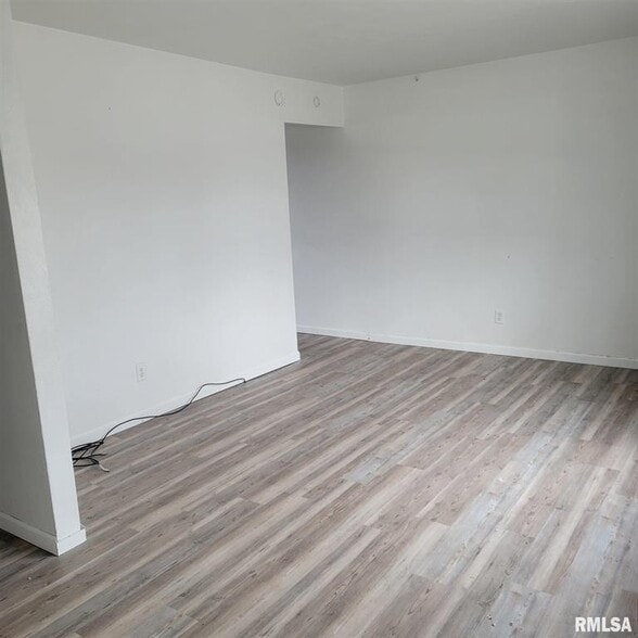 More Photos Of , Davenport Multifamily For Sale