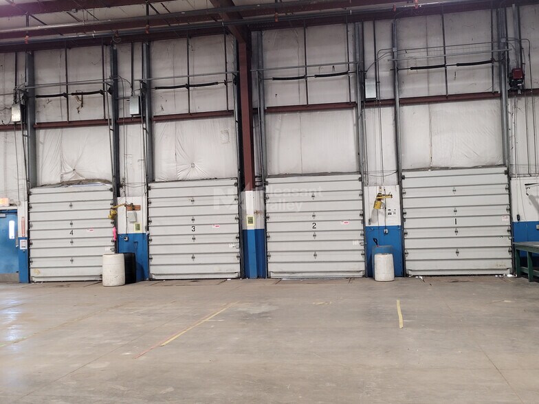More Photos Of 1329 E Archwood Ave, Akron Warehouse For Lease