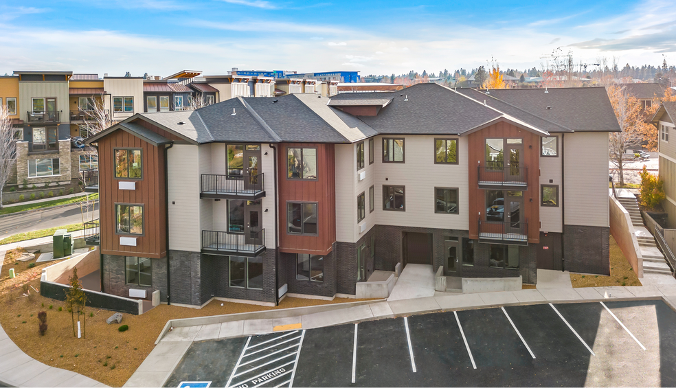 More Photos Of 144 SW Crowell Way, Bend Apartments For Lease