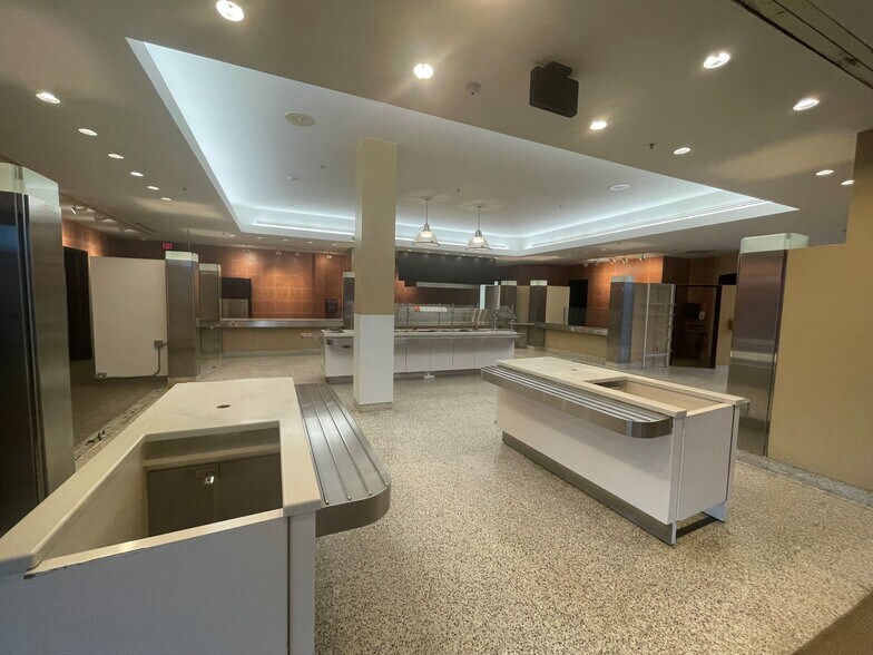 More Photos Of 5959 Bigger Rd, Kettering Light Distribution For Sale