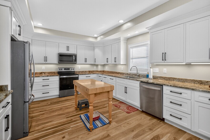 More Photos Of 446 Roy Arnold Blvd, Danville Industrial For Sale