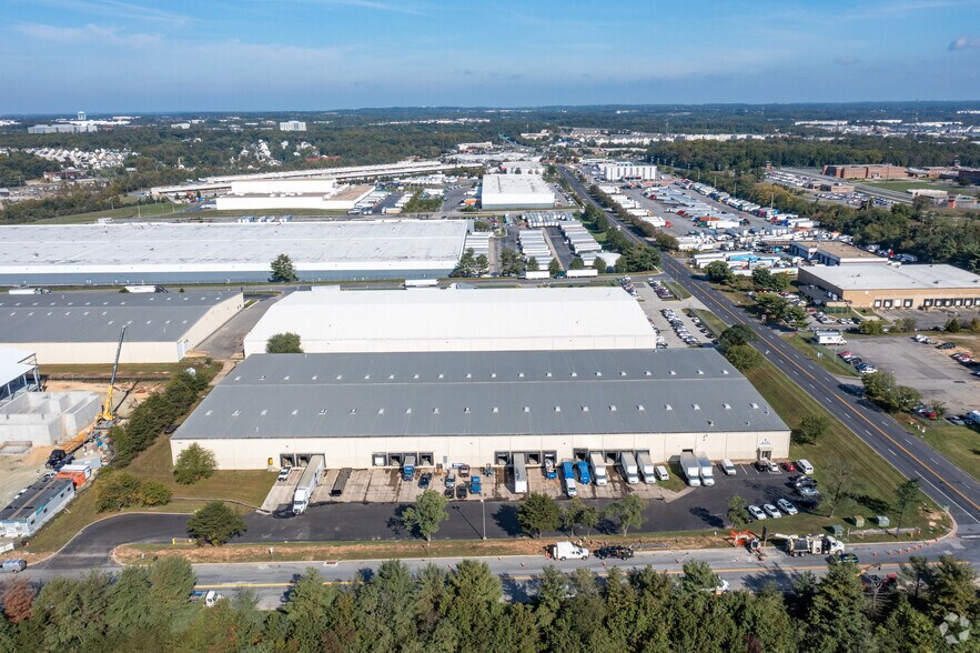 More Photos Of 7850 Oceano Ave, Jessup Distribution For Sale