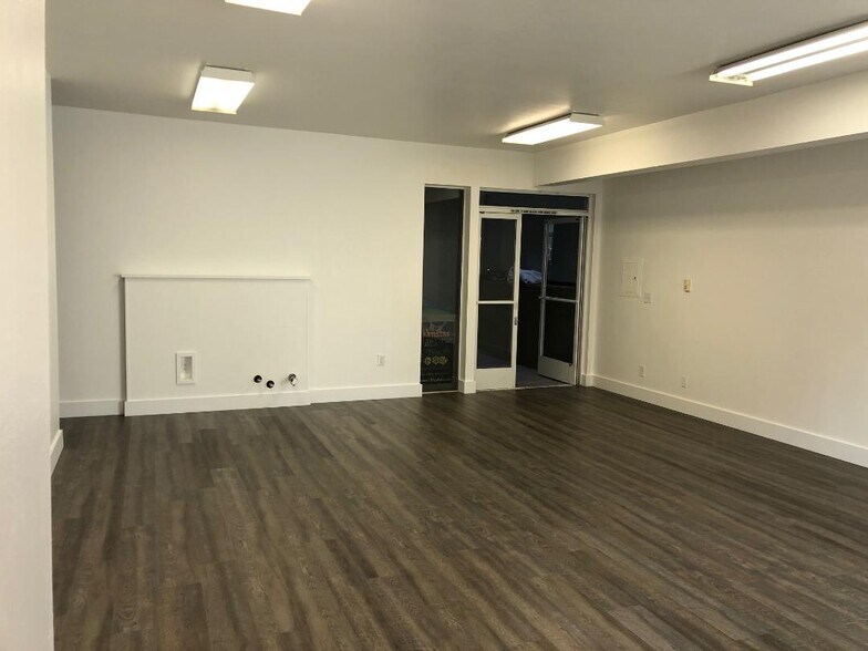 More Photos Of 667-669 Chenery St, San Francisco Storefront Retail Residential For Lease