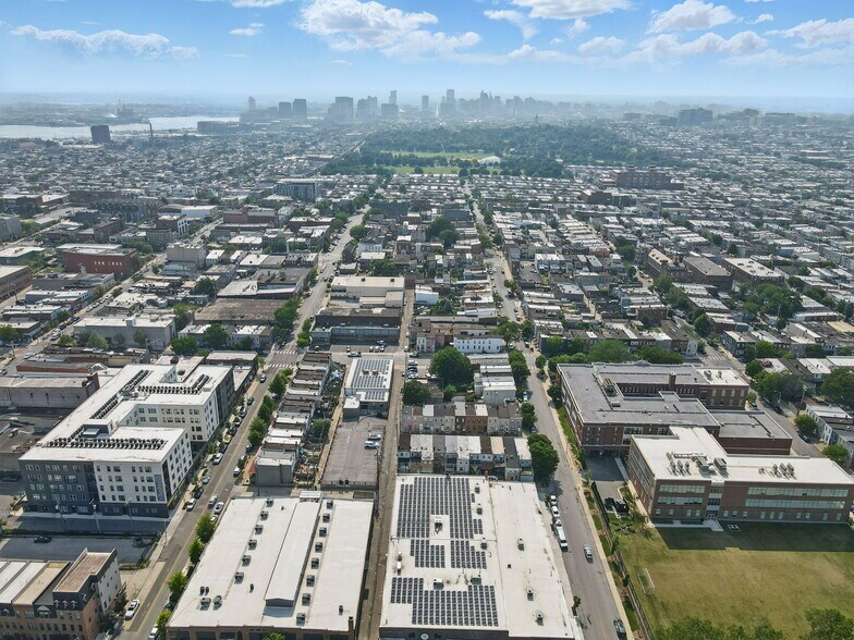 More Photos Of 303 S Eaton St, Baltimore General Retail For Sale