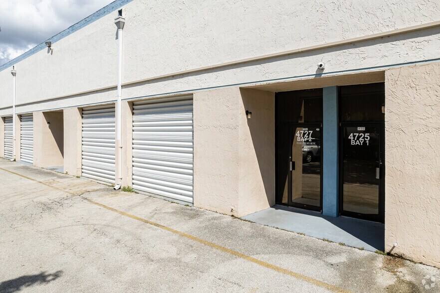 More Photos Of 4725-4787 NW 103rd Ave, Sunrise Warehouse For Lease