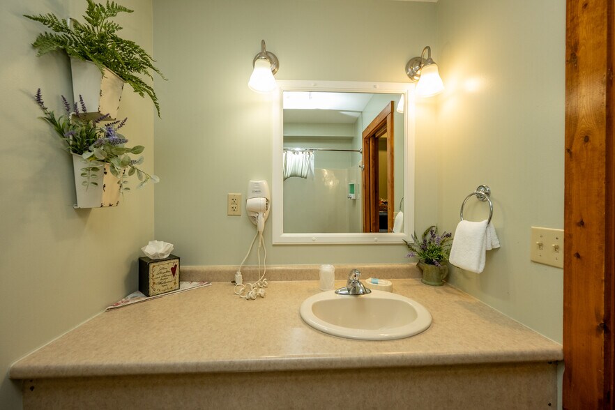 More Photos Of 17848 Garrett Hwy, Oakland Apartments For Sale