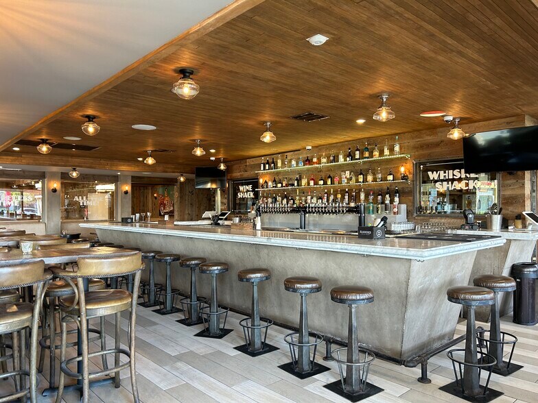 More Photos Of 18380-18450 Brookhurst St, Fountain Valley Storefront Retail Office For Lease