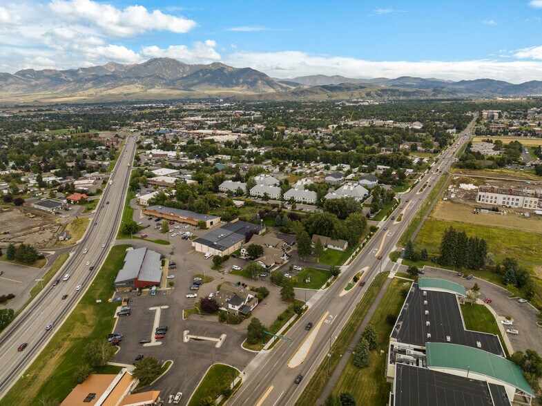 More Photos Of 2711 W College St, Bozeman Restaurant For Sale