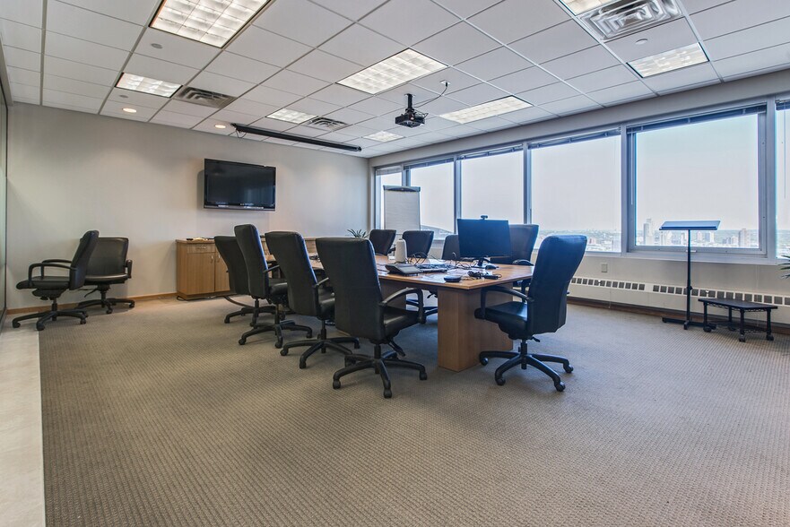 More Photos Of 431 S 7th St, Minneapolis Office Residential For Lease