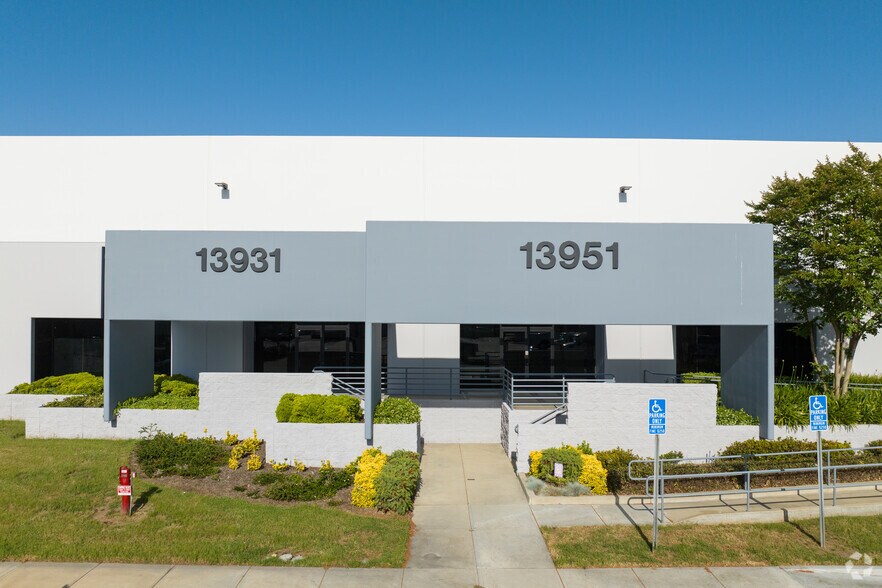 More Photos Of 13931-13951 Yorba Ave, Chino Manufacturing For Lease