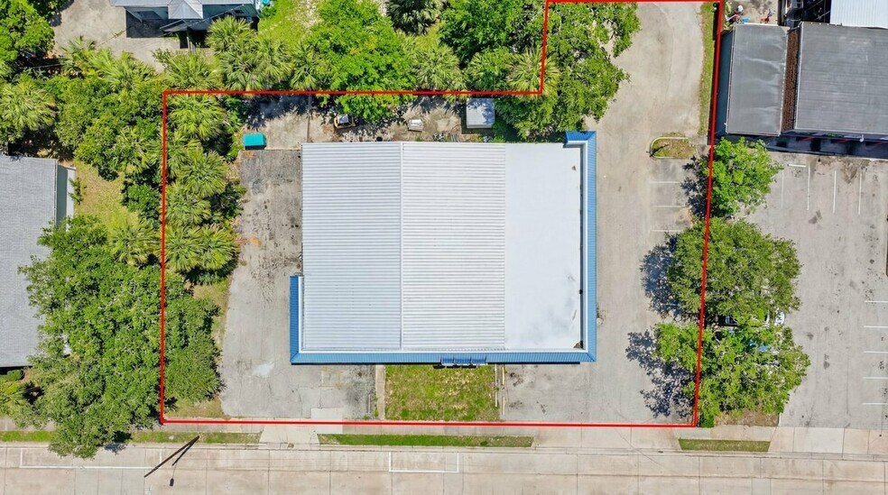 More Photos Of 4651 S Ridgewood Ave, Port Orange Auto Repair For Sale