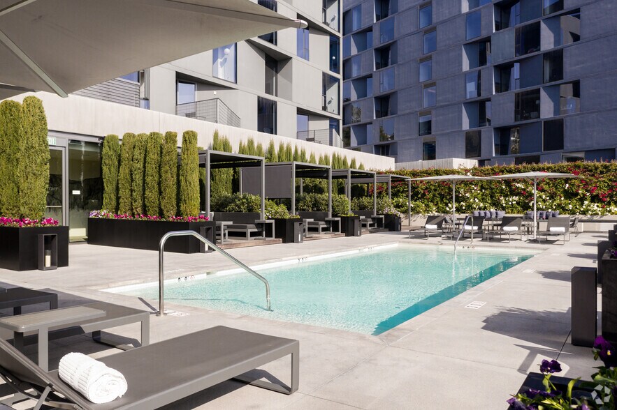 More Photos Of 8500 W Sunset Blvd, West Hollywood Apartments For Lease