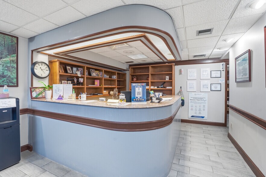 More Photos Of 906 S Fort Harrison Ave, Clearwater Medical For Sale