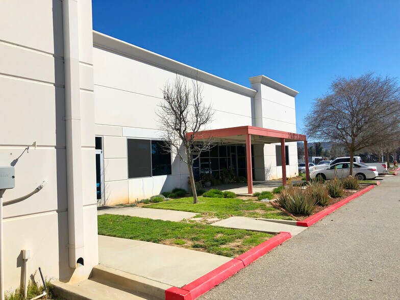 More Photos Of 2050 Trumble Rd, Romoland Warehouse For Sale