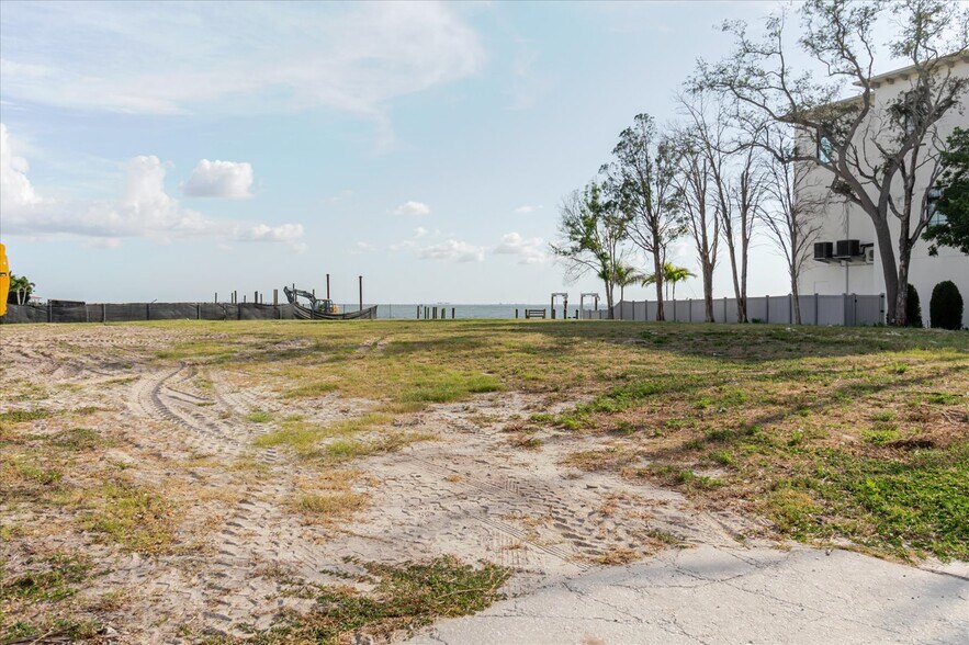 More Photos Of 5102 W Longfellow Ave, Tampa Land For Sale