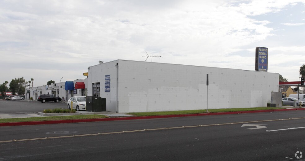 More Photos Of 1201-1295 N Euclid St, Anaheim General Retail For Lease