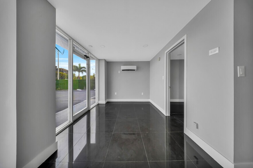 More Photos Of 5600 E 8th Ave, Hialeah Auto Dealership For Lease