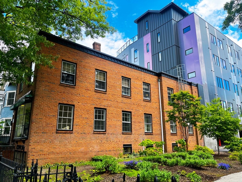 More Photos Of 195 Nassau St, Princeton Office For Lease