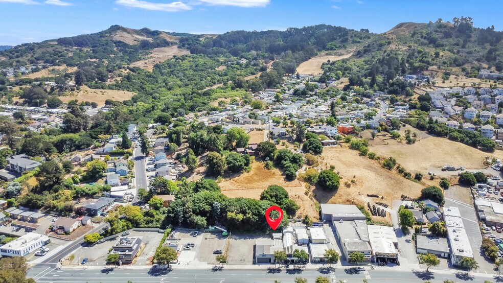 More Photos Of 4040 San Pablo Dam Rd, El Sobrante General Retail For Sale