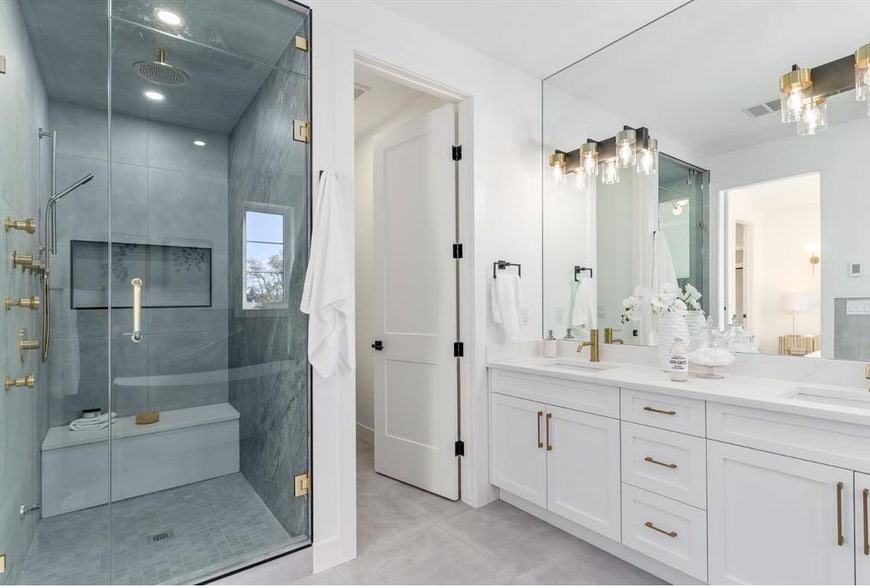 More Photos Of 1445 28 St SW, Calgary Multifamily For Sale