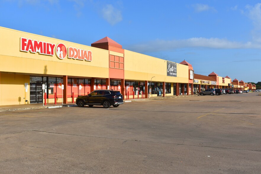 More Photos Of 9700-9950 Fondren Rd, Houston Unknown For Lease