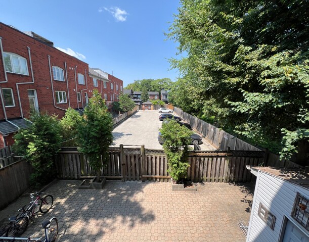 More Photos Of 336 Clinton St, Toronto Apartments For Sale