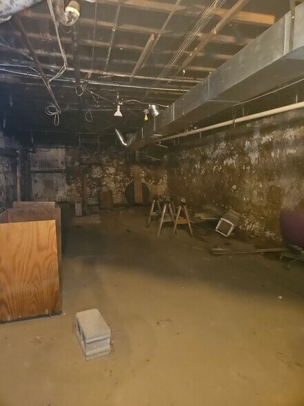 More Photos Of 211 E Stephenson St, Freeport Apartments For Sale