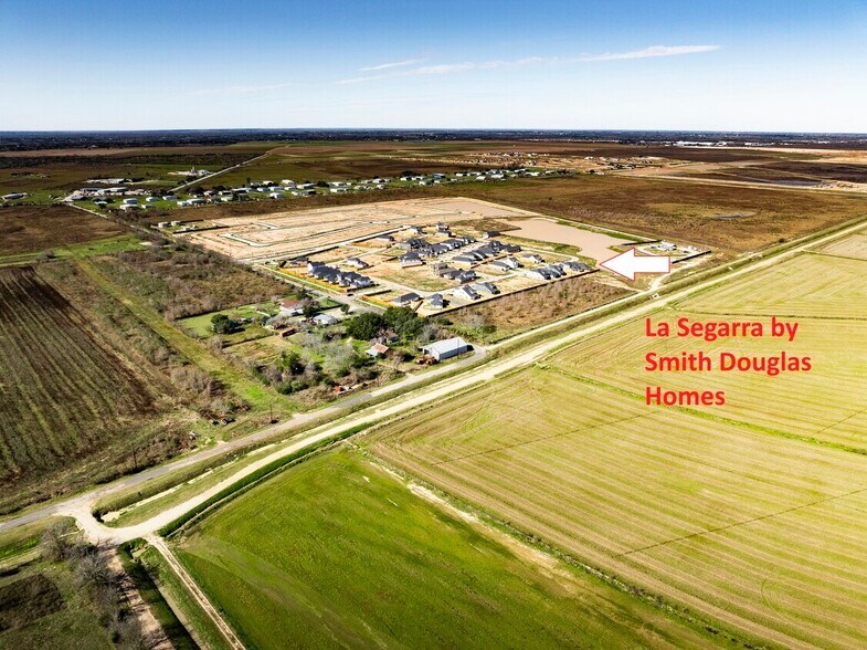 More Photos Of 3769 Bermuda dr, Brookshire Land For Lease