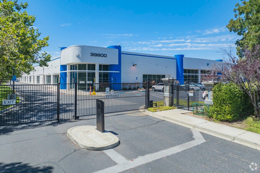 More Photos Of 39611 Eureka Dr, Fremont Unknown For Lease