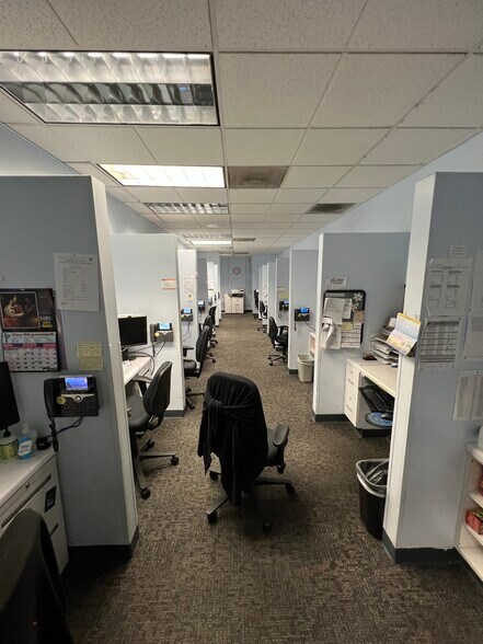 More Photos Of 2415 W 6th St, Los Angeles Office For Lease
