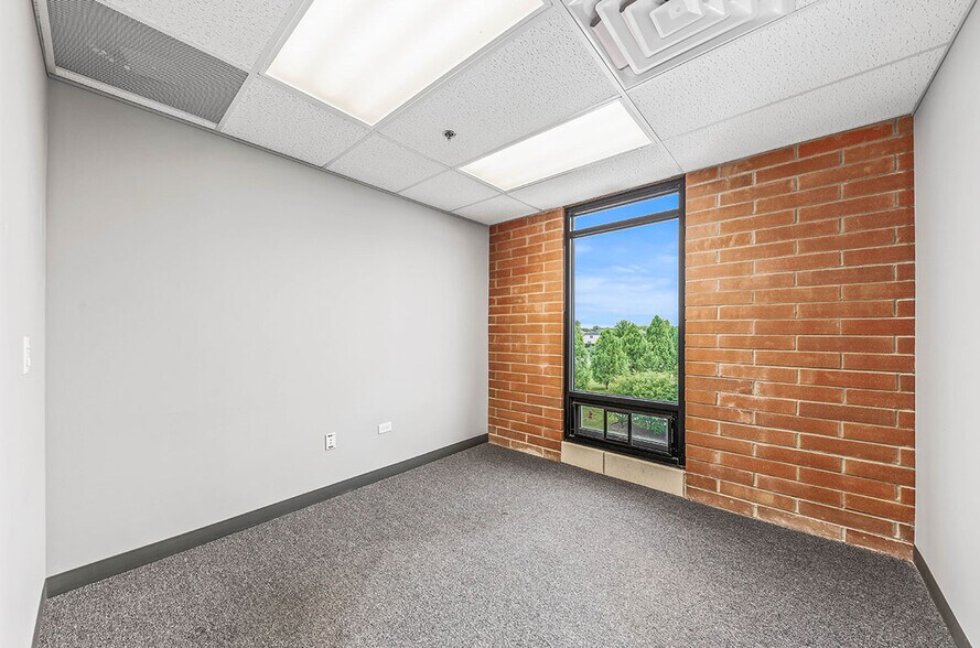 More Photos Of 13550 S Route 30, Plainfield Coworking Space