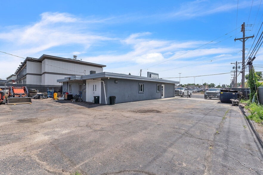 More Photos Of 2128 E Bijou St, Colorado Springs Freestanding For Lease