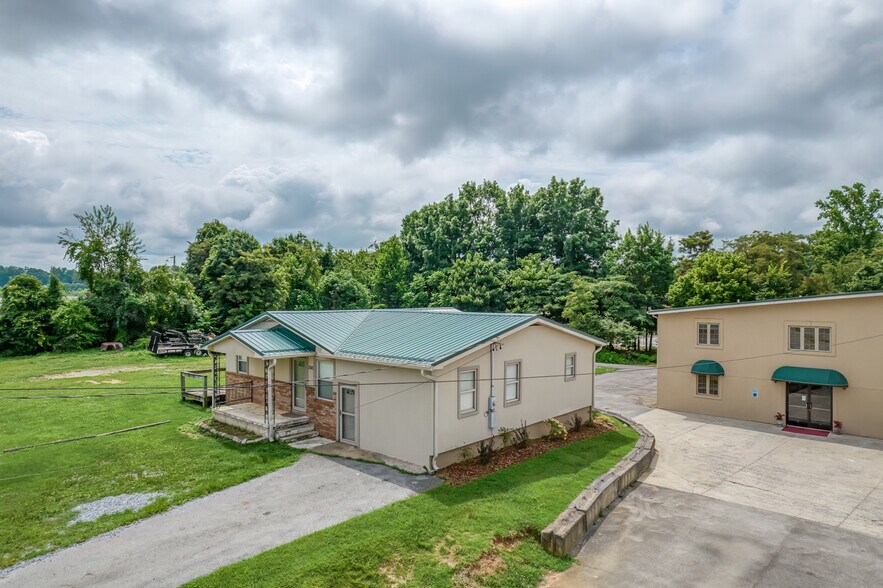 More Photos Of 3545 W Market St, Johnson City Industrial For Sale