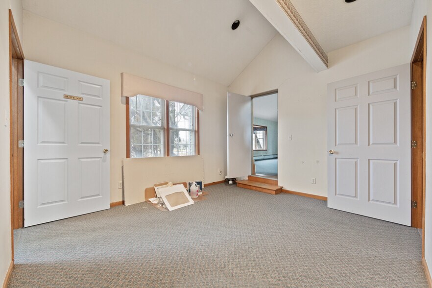 More Photos Of 9233 SR 14, Streetsboro Medical For Sale