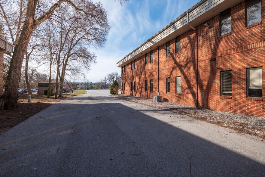 More Photos Of 6629 W Central Ave, Toledo Office For Sale