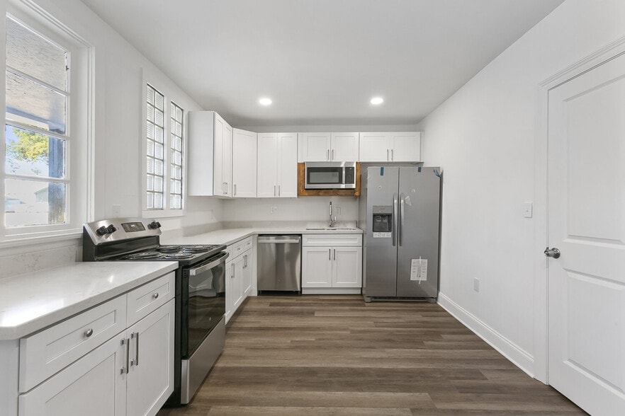 More Photos Of 2908 Audubon St, New Orleans Apartments For Sale