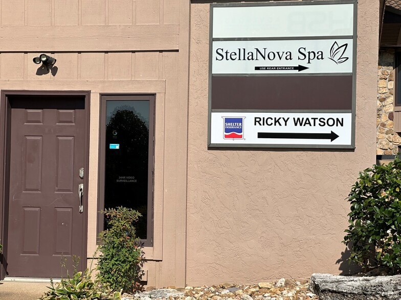 More Photos Of 1401 N Truman Blvd, Festus Office For Lease