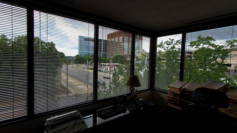 More Photos Of 580 S High St, Columbus Office For Sale