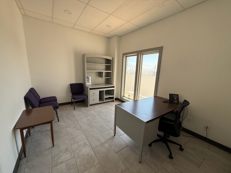More Photos Of , El Paso Office For Sale