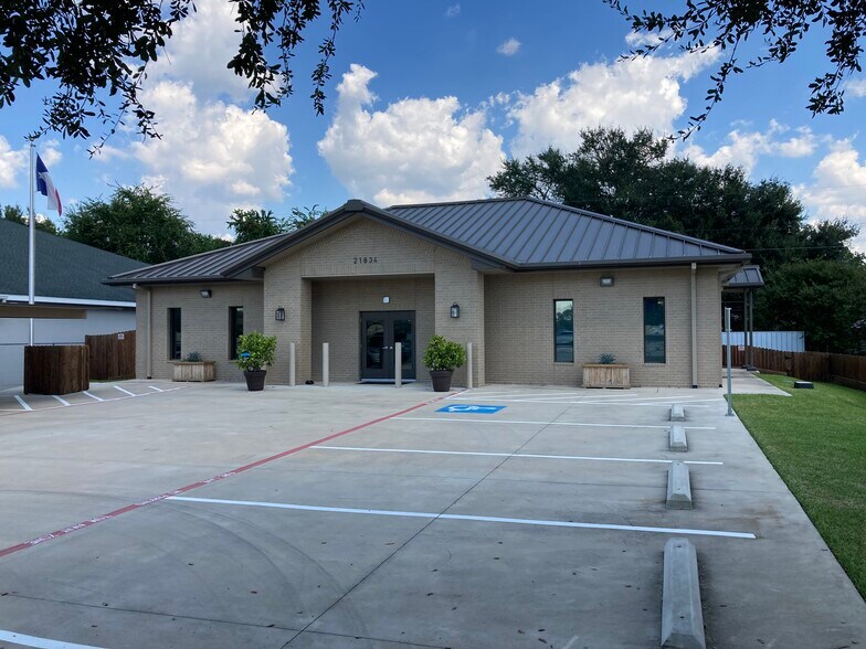 Primary Photo Of 21834 Northwest Fwy, Cypress Office For Sale