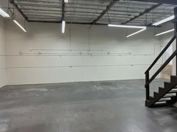 More Photos Of 2814 Aiello Dr, San Jose Warehouse For Lease