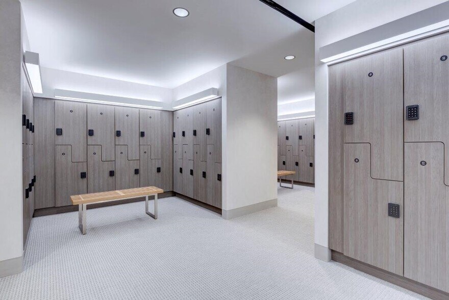 More Photos Of 2200 Ross Ave, Dallas Office For Lease