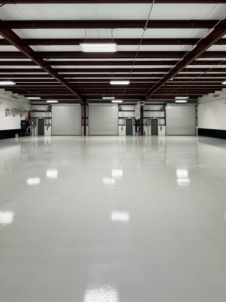 More Photos Of 2801 Flight Safety Dr, Vero Beach Service For Lease