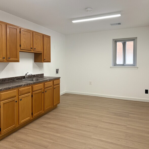 More Photos Of 1610 N Carey St, Baltimore Apartments For Lease